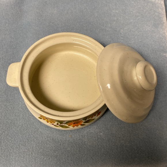 capri Dining Capri Bake Serve And Store Stoneware Crock With Lid